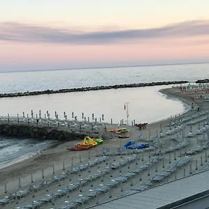 Appartamento Moderno Al Centro, Sanremo